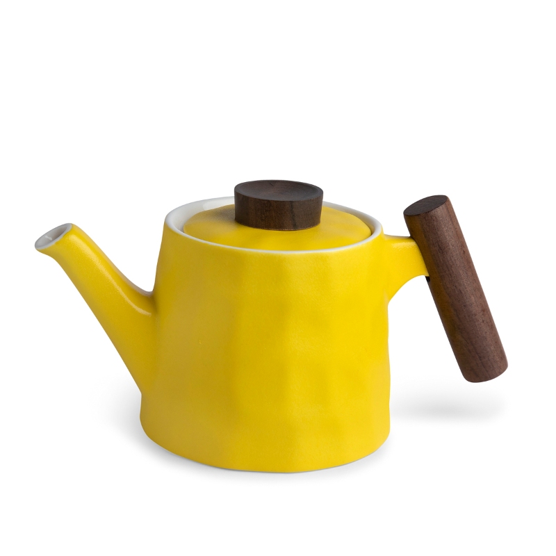 Teiera in porcellana Fine Bone China artigianale: design moderno con stile retrò dai colori caldi e rilassanti. Lavorazione di alta qualità.